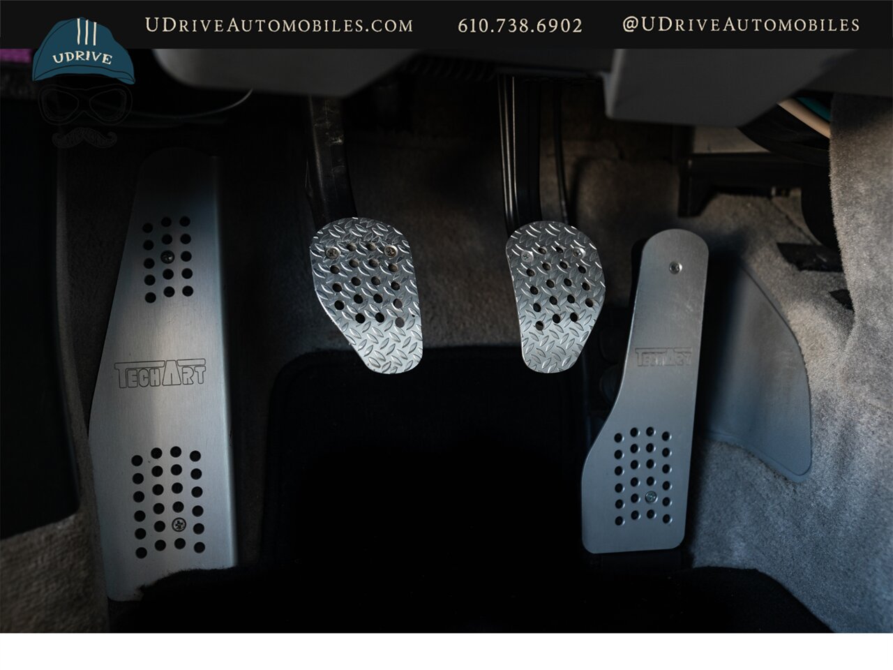 2001 Porsche 911 Turbo  996 Paint To Sample Denim Blue Leather to Sample Linen 1 of a Kind Spec - Photo 31 - West Chester, PA 19382