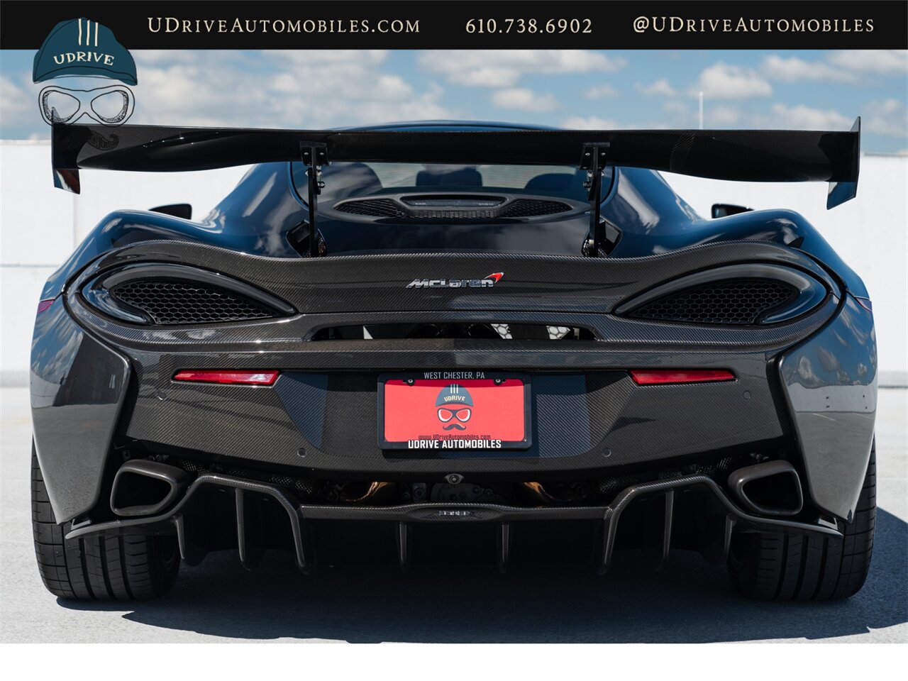 2017 McLaren 570 GT  Carbon Fibre Exterior Pack Sports Exhaust Bowers & Wilkens Audio - Photo 27 - West Chester, PA 19382