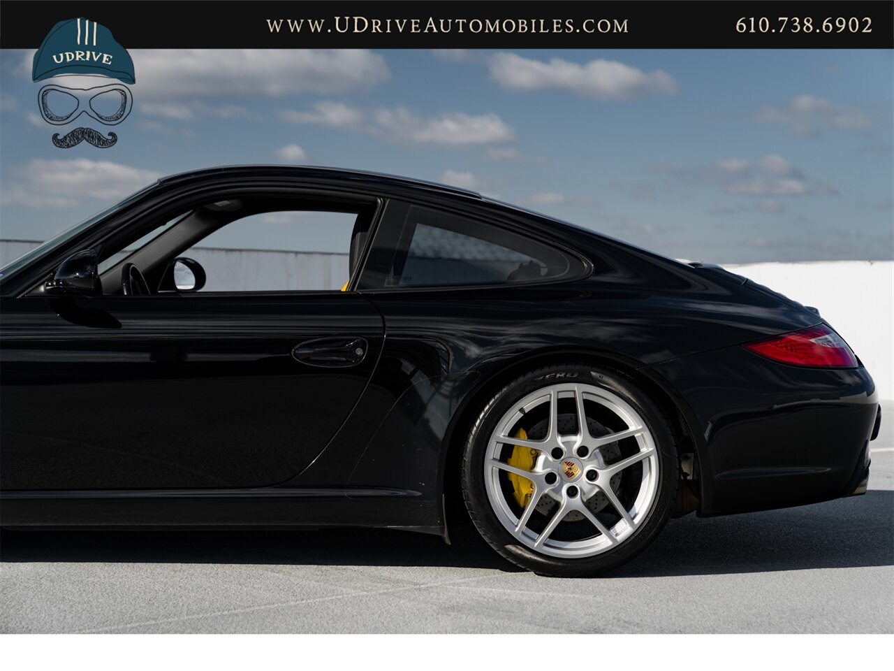 2009 Porsche 911 Carrera  997.2 911 6 Speed Sport Seats Chrono Yellow Dials Yellow Belts Serv Hist - Photo 23 - West Chester, PA 19382