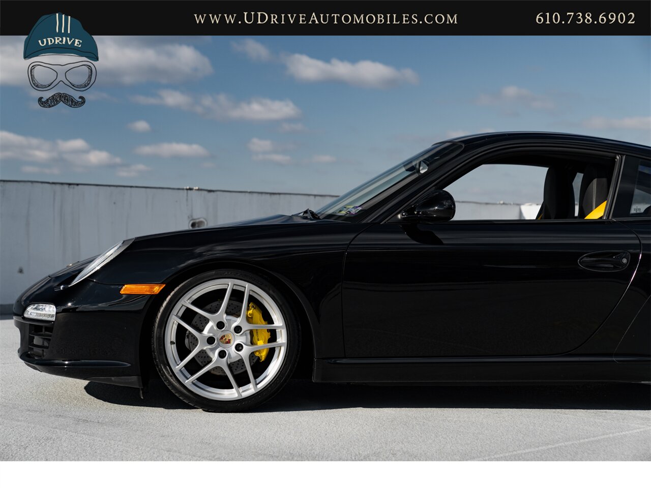 2009 Porsche 911 Carrera  997.2 911 6 Speed Sport Seats Chrono Yellow Dials Yellow Belts Serv Hist - Photo 11 - West Chester, PA 19382