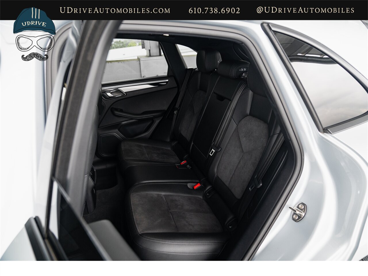 2018 Porsche Macan  Panoramic Roof Porsche Entry and Drive Lane Change Assist Power Seats - Photo 45 - West Chester, PA 19382