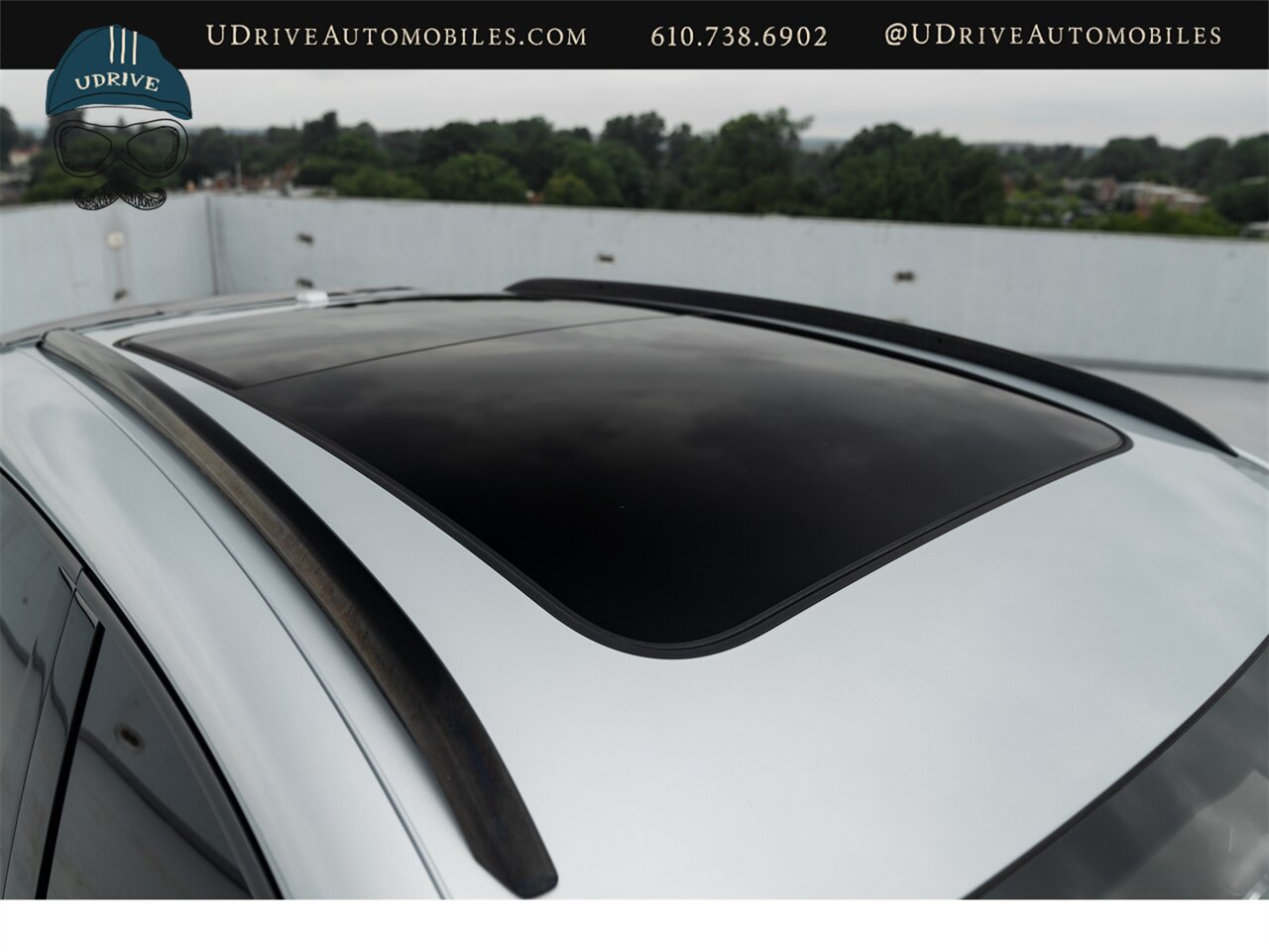 2018 Porsche Macan  Panoramic Roof Porsche Entry and Drive Lane Change Assist Power Seats - Photo 51 - West Chester, PA 19382