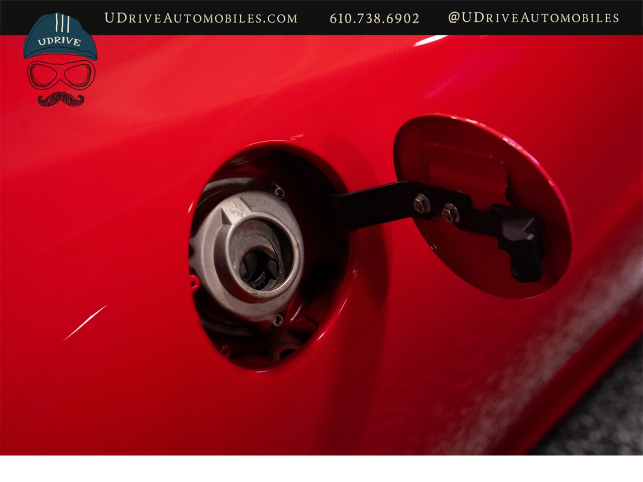 2013 Ferrari 458 Spider 7k Miles Carbon Racing PKG Carbon Racing Seats Carbon Steering Wheel Shields - Photo 93 - West Chester, PA 19382