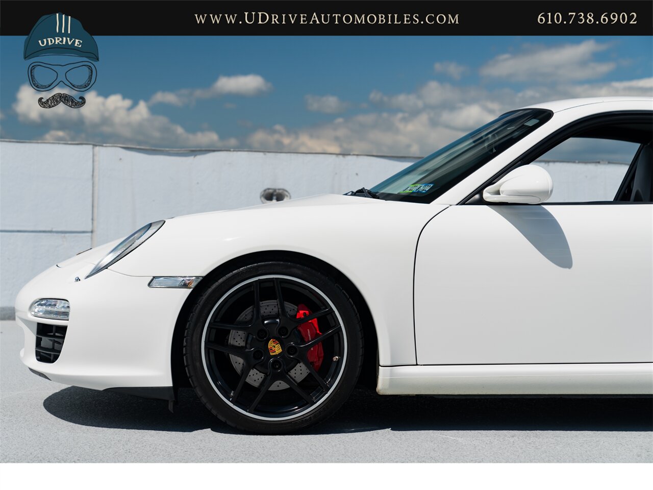 2009 Porsche 911 Carrera S  Red Belts Rare Carrara White - Photo 10 - West Chester, PA 19382