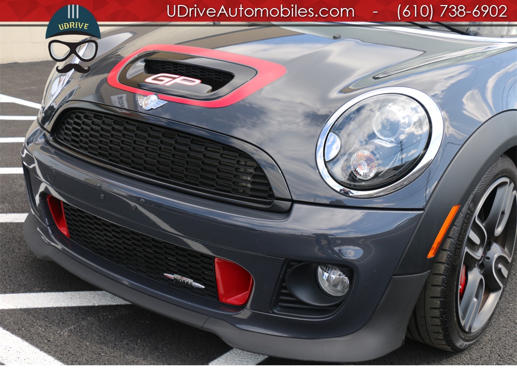 2013 MINI Cooper S JCW GP John Cooper Works 6 Speed 1 of 500 in US   - Photo 4 - West Chester, PA 19382