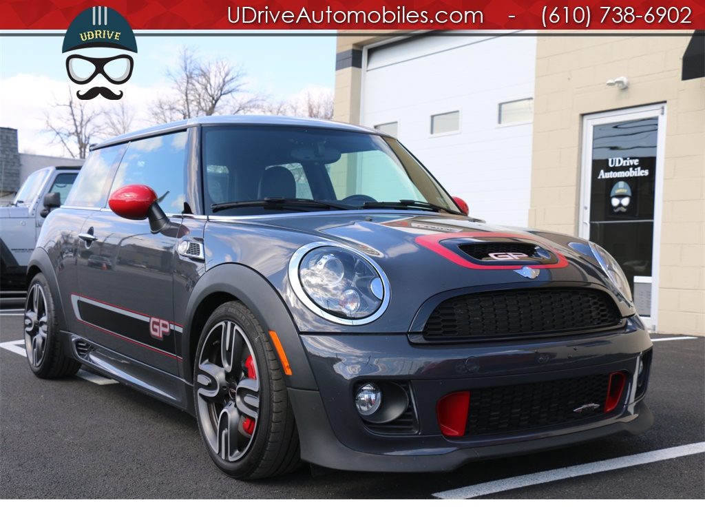 2013 MINI Cooper S JCW GP John Cooper Works 6 Speed 1 of 500 in US   - Photo 9 - West Chester, PA 19382