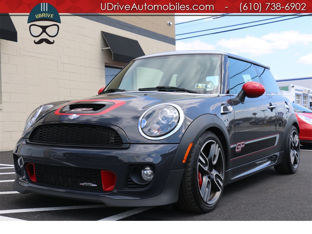 2013 MINI Cooper S JCW GP John Cooper Works 6 Speed 1 of 500 in US   - Photo 3 - West Chester, PA 19382