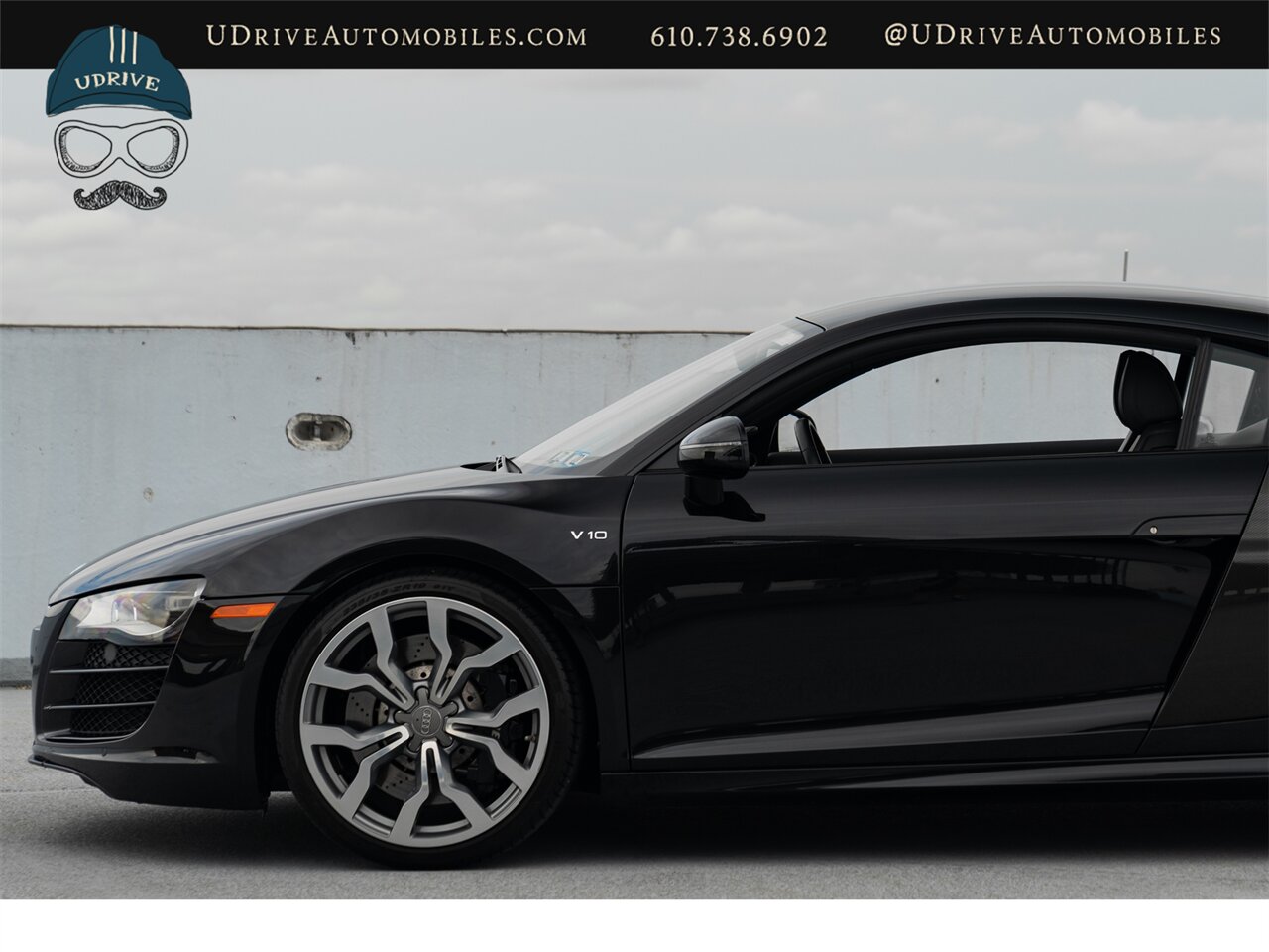 2012 Audi R8 5.2 quattro  V10 6 Speed Manual 8k Miles - Photo 10 - West Chester, PA 19382