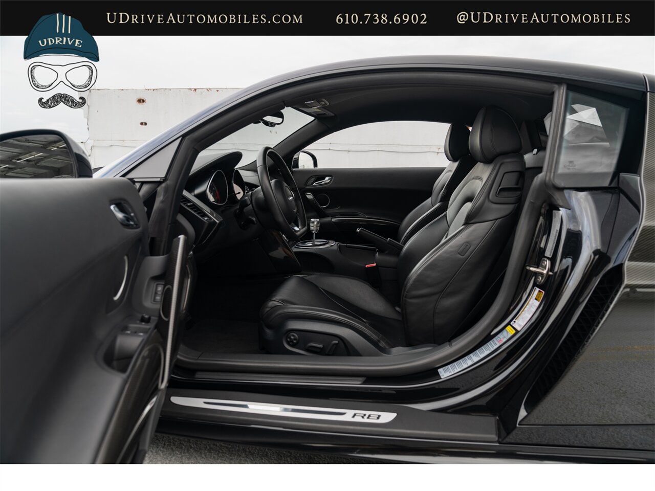 2012 Audi R8 5.2 quattro  V10 6 Speed Manual 8k Miles - Photo 30 - West Chester, PA 19382