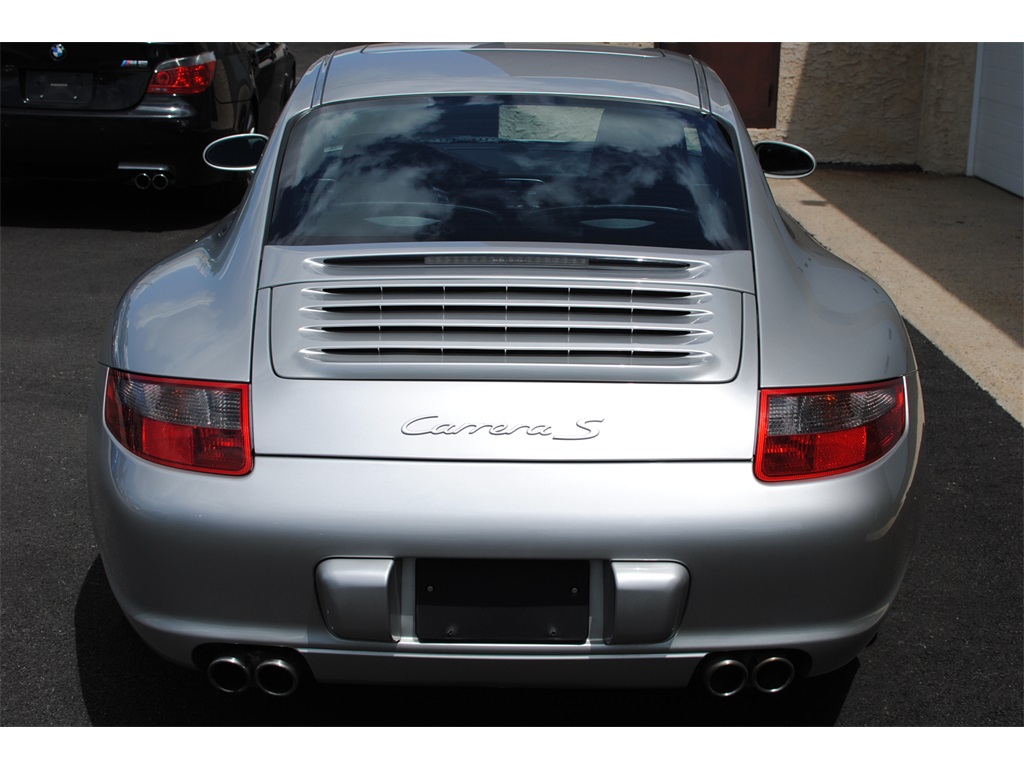 2005 Porsche 911 Carrera S   - Photo 10 - West Chester, PA 19382