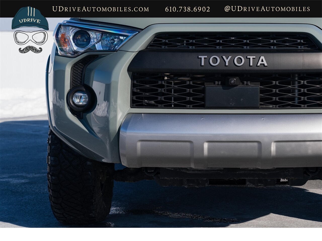 2023 Toyota 4Runner TRD Off-Road Premium  Lunar Rock Factory Warranty 1 Owner - Photo 14 - West Chester, PA 19382