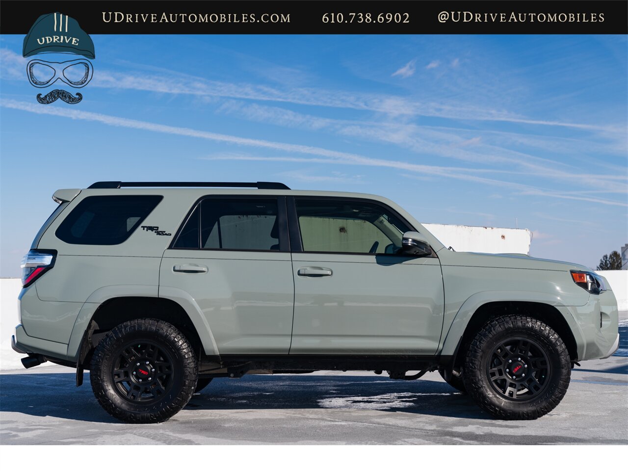 2023 Toyota 4Runner TRD Off-Road Premium  Lunar Rock Factory Warranty 1 Owner - Photo 17 - West Chester, PA 19382