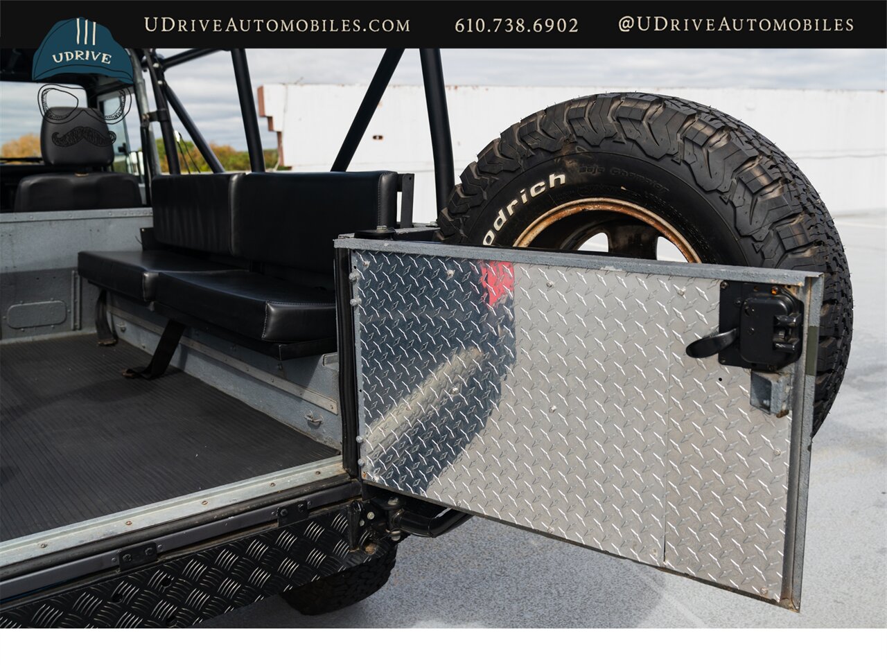 1986 Land Rover Defender Defender 110  Automatic Transmission 4.0L V8 Convertible Rear Jump Seats - Photo 30 - West Chester, PA 19382