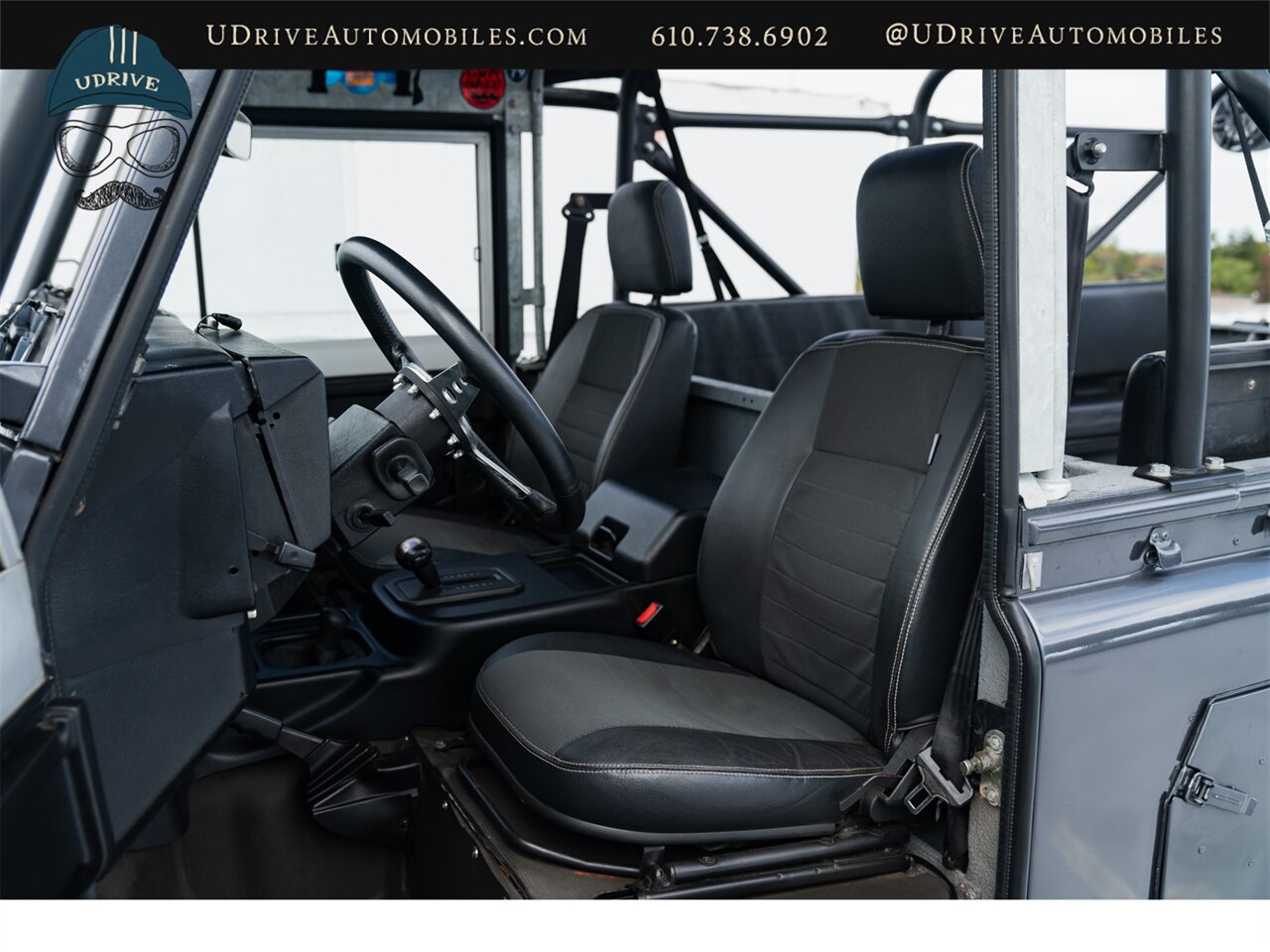 1986 Land Rover Defender Defender 110  Automatic Transmission 4.0L V8 Convertible Rear Jump Seats - Photo 6 - West Chester, PA 19382