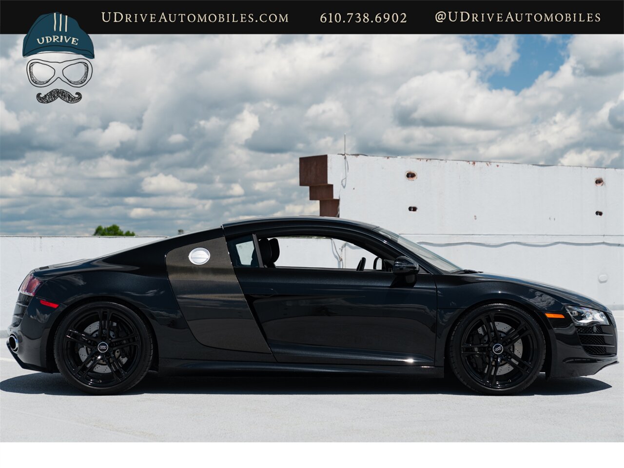 2010 Audi R8 5.2 Quattro  V10 6 Speed Manual - Photo 18 - West Chester, PA 19382