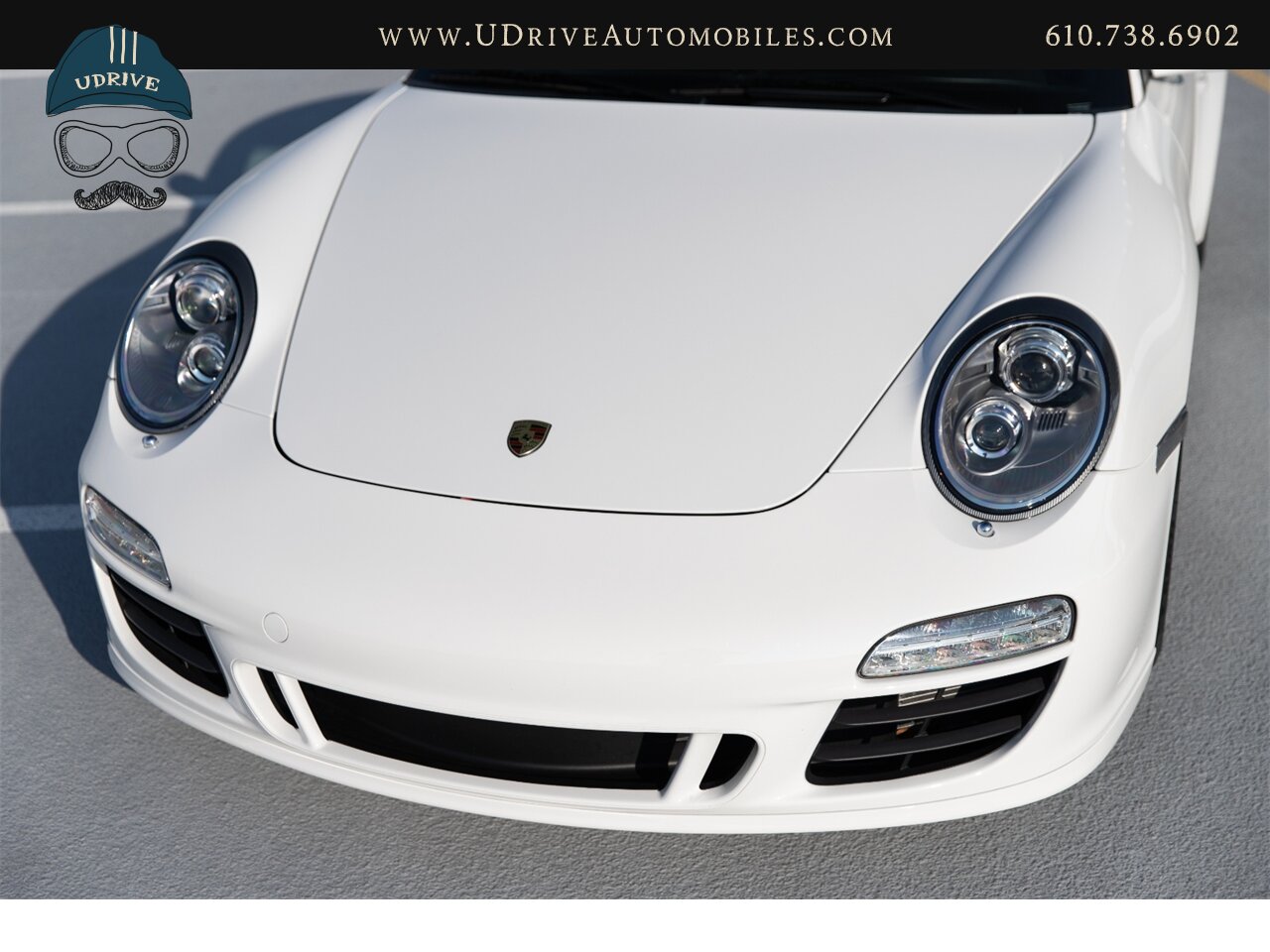 2011 Porsche 911 Carrera GTS 6 Speed 8k Miles Sports Suspension  Carrara White 997.2 - Photo 12 - West Chester, PA 19382