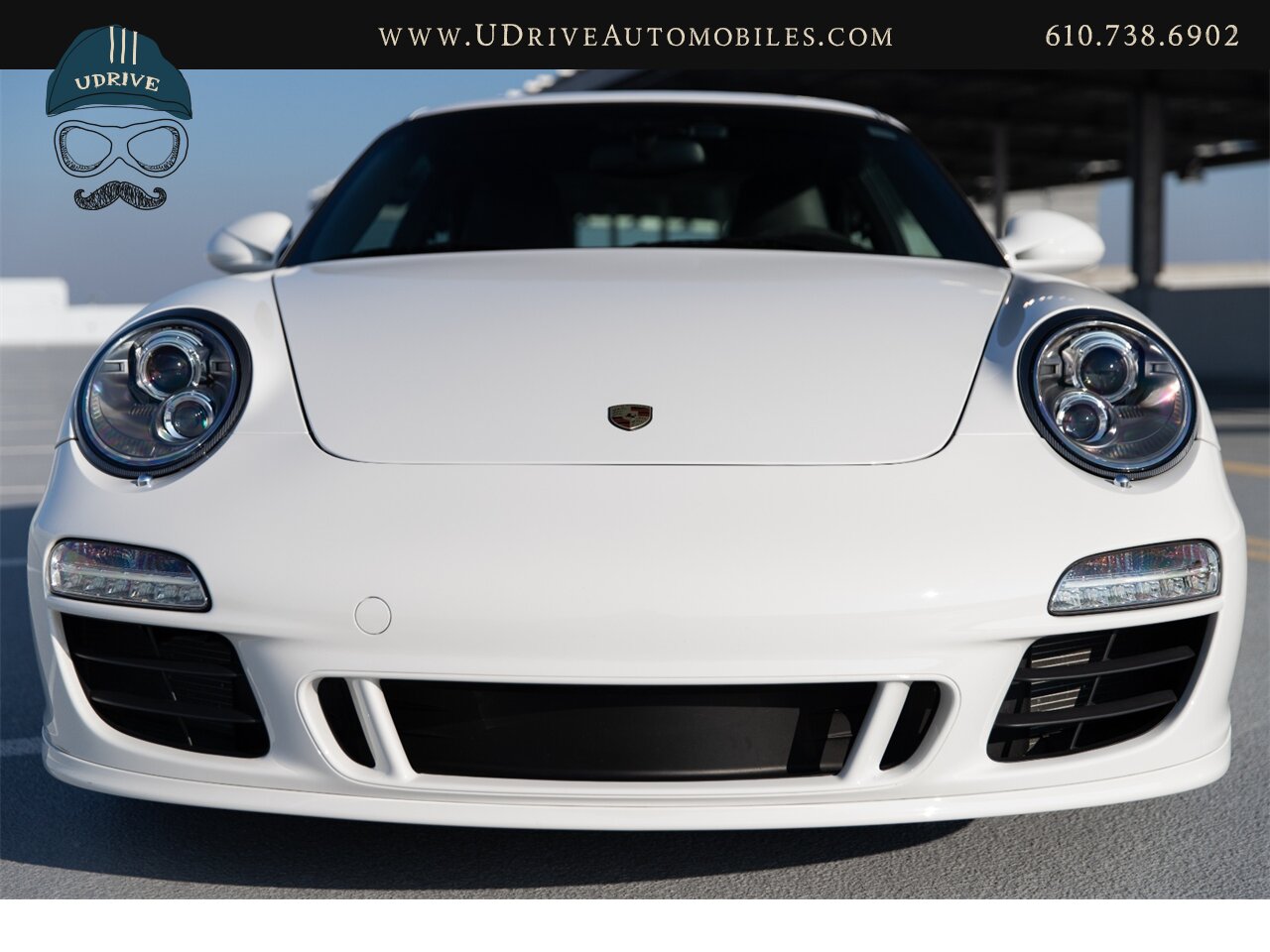 2011 Porsche 911 Carrera GTS 6 Speed 8k Miles Sports Suspension  Carrara White 997.2 - Photo 14 - West Chester, PA 19382