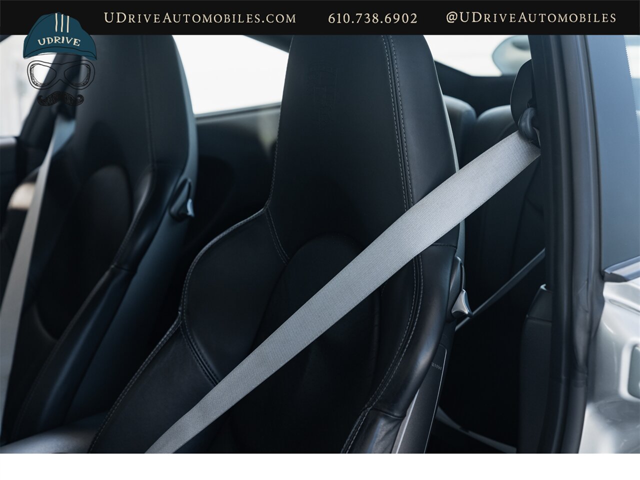 2006 Porsche 911 Carrera S  997S 6 Sp Factory Aerokit Chrono Sport Seats Wht Dials Alum Look Steer Whl Silver Belts - Photo 32 - West Chester, PA 19382