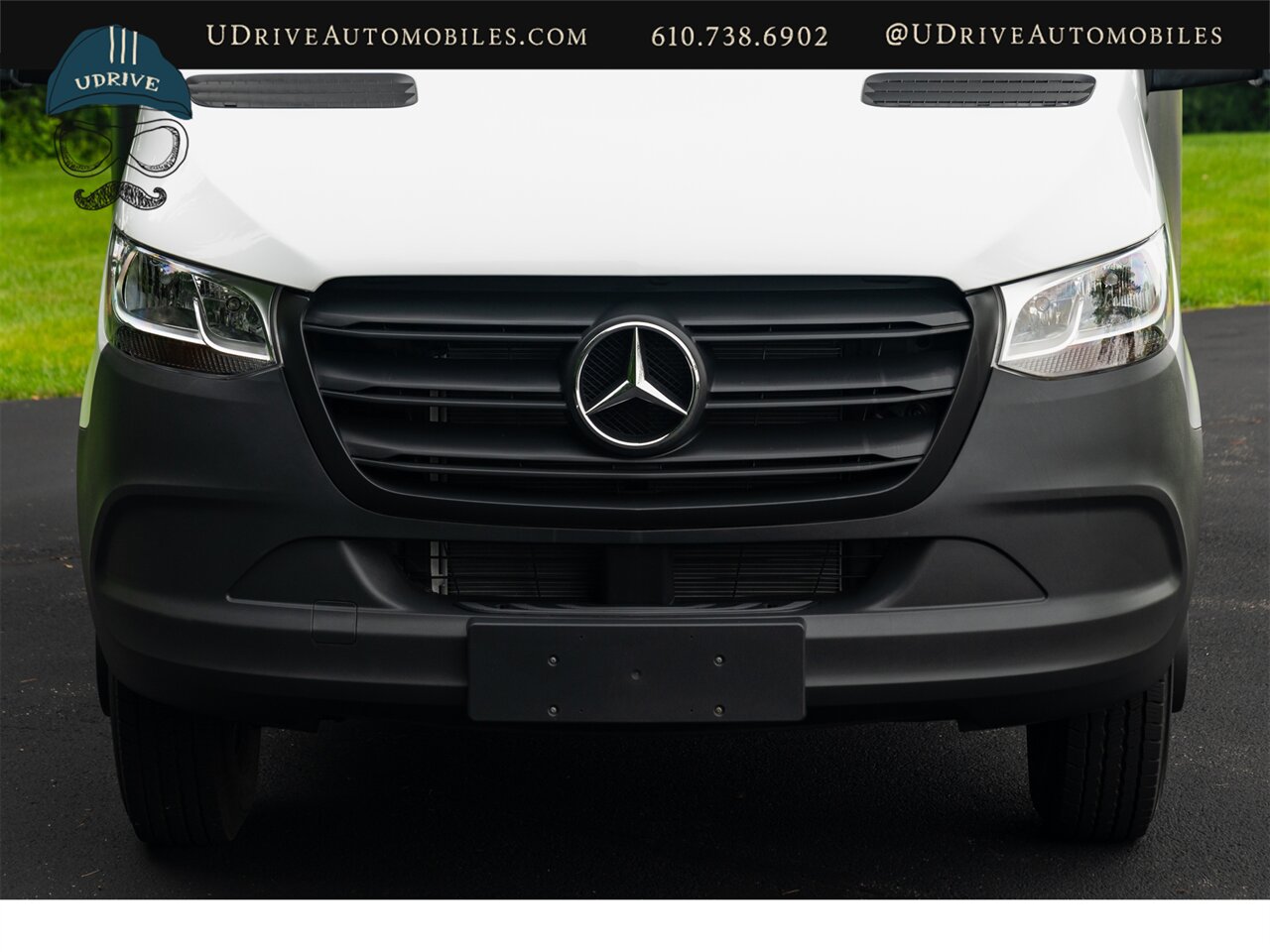 2023 Mercedes-Benz Sprinter 4500 Box Truck 260 Miles Diesel - Photo 16 - West Chester, PA 19382