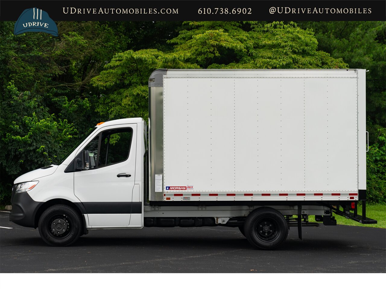2023 Mercedes-Benz Sprinter 4500 Box Truck 260 Miles Diesel - Photo 8 - West Chester, PA 19382