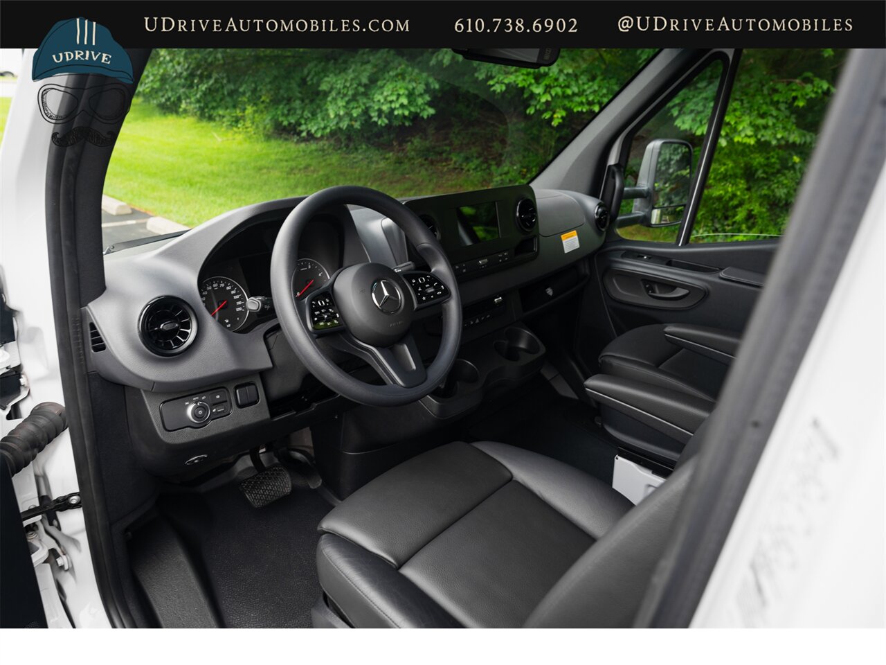 2023 Mercedes-Benz Sprinter 4500 Box Truck 260 Miles Diesel - Photo 40 - West Chester, PA 19382