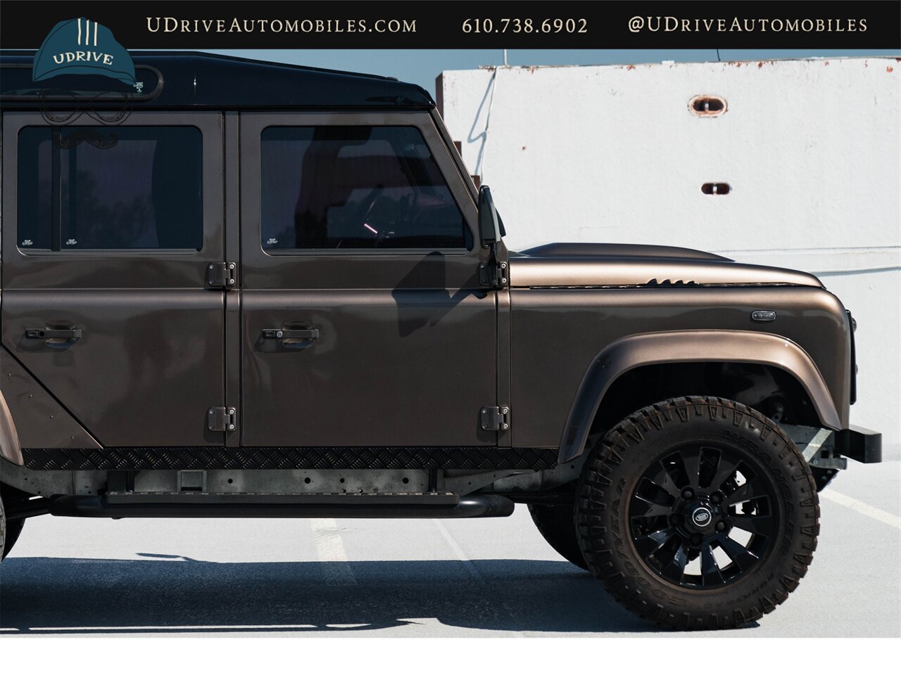 1984 Land Rover Defender 110 6.2L LS3 V8 Automatic Transmission Fully Restored - Photo 25 - West Chester, PA 19382