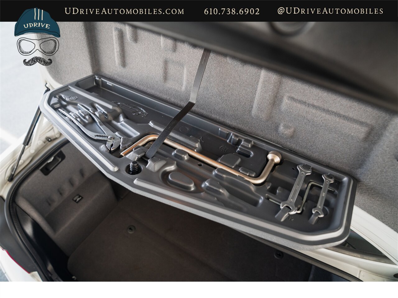 2003 BMW 525i  Rare 6 Speed Manual Over $5k in Recent Service Coming Soon to Bring a Trailer - Photo 77 - West Chester, PA 19382