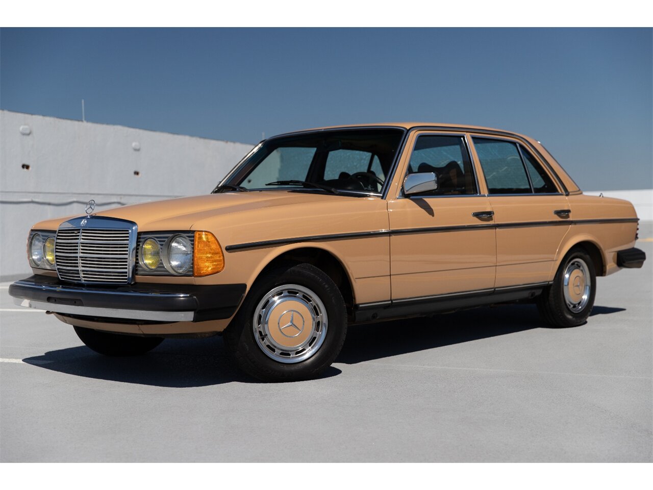 1979 Mercedes-Benz W123 240D Diesel 4 Speed Manual