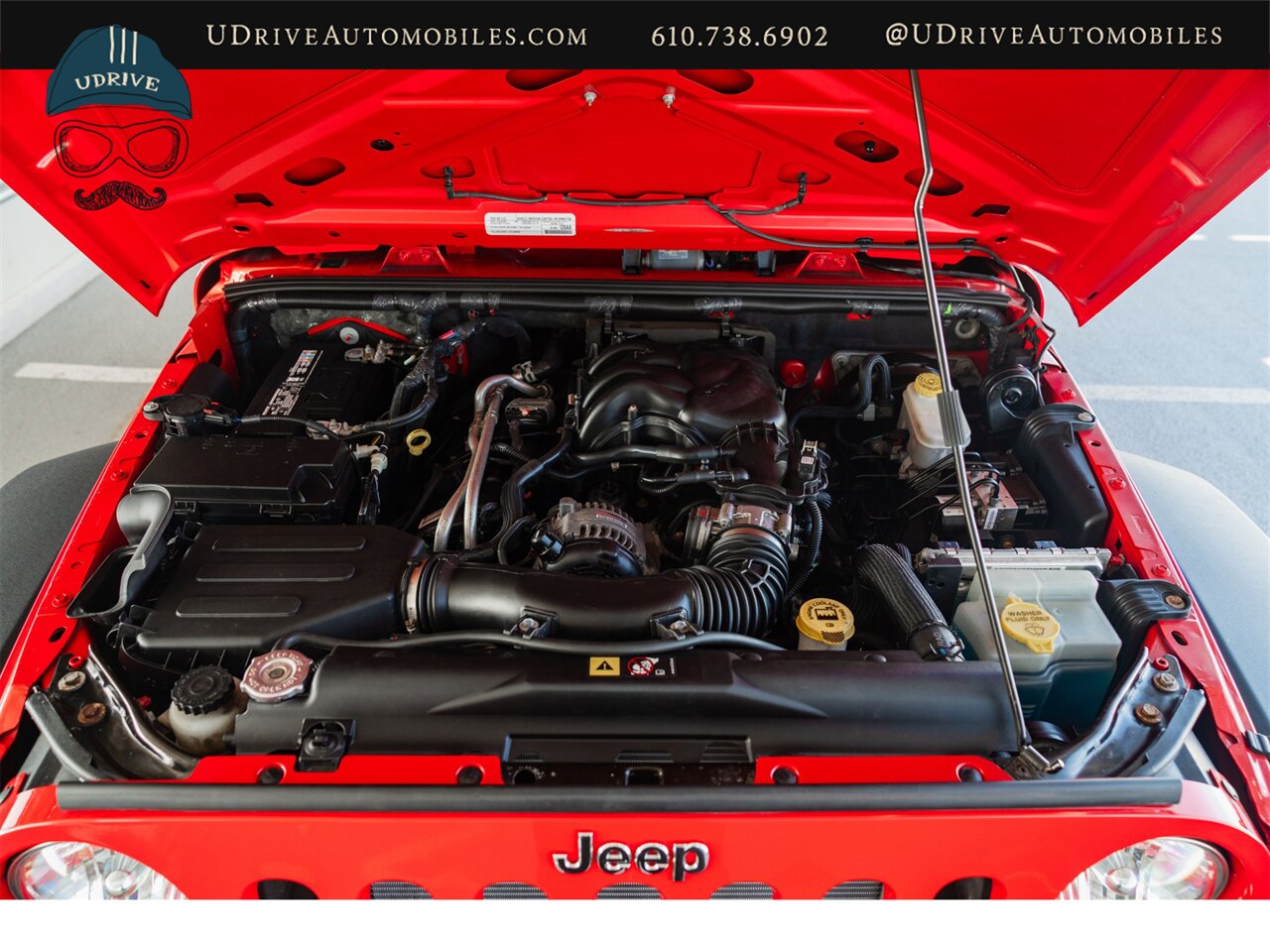 2015 Jeep Wrangler Sport  6 Speed Manual Incredible Condition - Photo 52 - West Chester, PA 19382