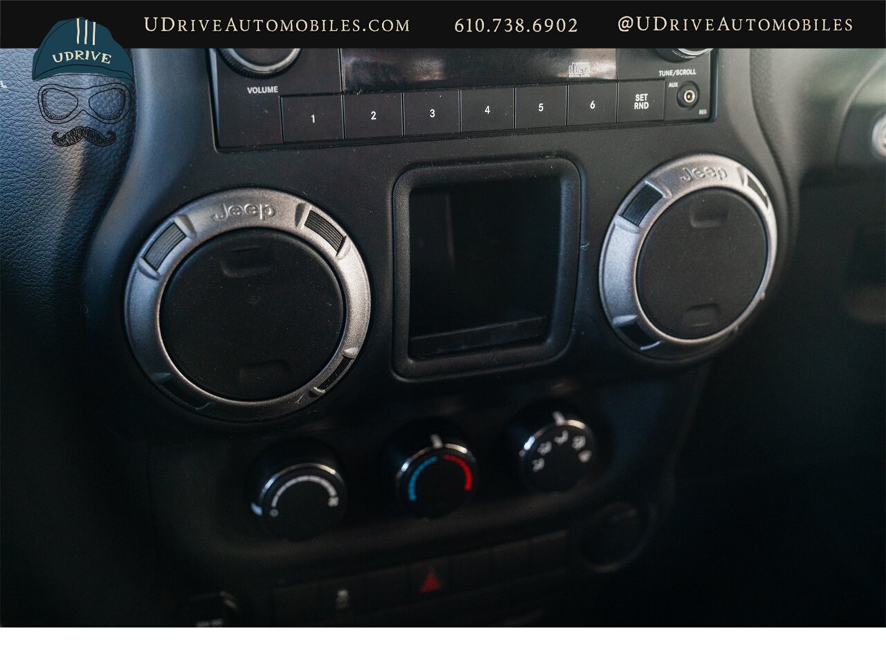 2015 Jeep Wrangler Sport  6 Speed Manual Incredible Condition - Photo 42 - West Chester, PA 19382