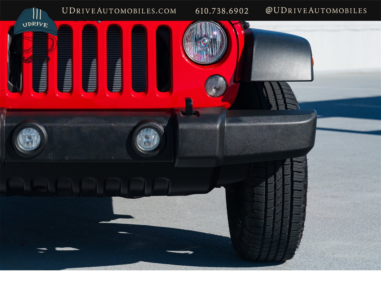 2015 Jeep Wrangler Sport  6 Speed Manual Incredible Condition - Photo 13 - West Chester, PA 19382