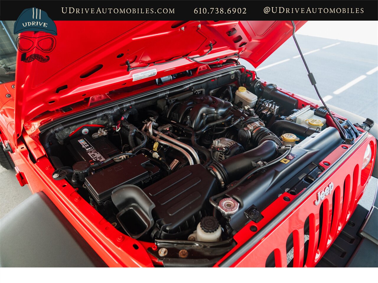 2015 Jeep Wrangler Sport  6 Speed Manual Incredible Condition - Photo 54 - West Chester, PA 19382