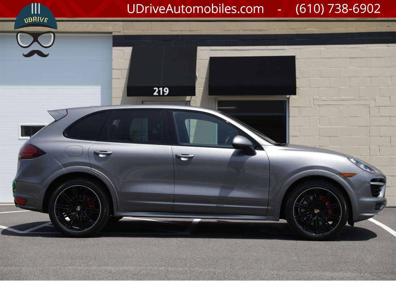 2013 Porsche Cayenne GTS Rare Color Meteor Grey 21in Wheels Alcantara  PTC LCA Bose - Photo 15 - West Chester, PA 19382