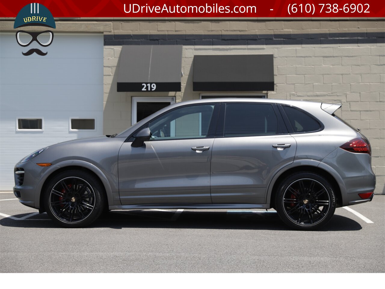 2013 Porsche Cayenne GTS Rare Color Meteor Grey 21in Wheels Alcantara  PTC LCA Bose - Photo 6 - West Chester, PA 19382