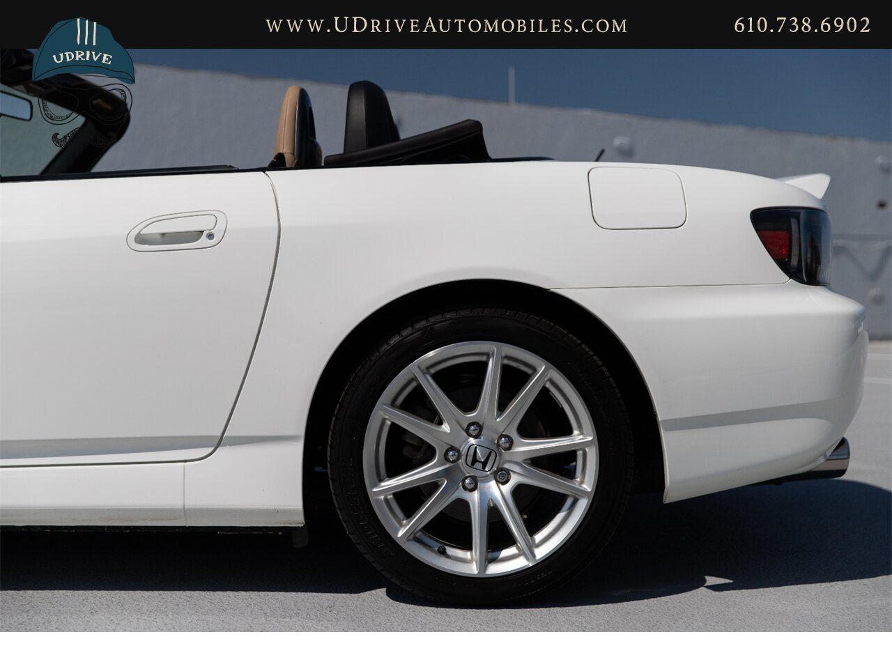 2005 Honda S2000 Grand Prix White over Tan   - Photo 27 - West Chester, PA 19382