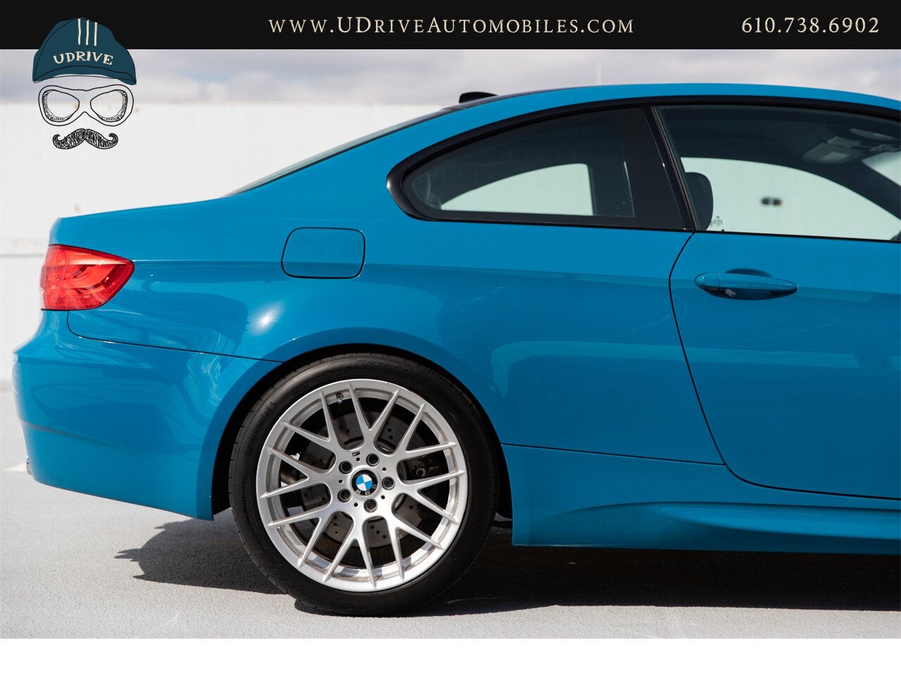 2013 BMW M3 E92 5k Miles Competition Pkg BMW Individual Colour  LagunaSeca Blue Tobago Blue Stitching 1 of 18 - Photo 17 - West Chester, PA 19382