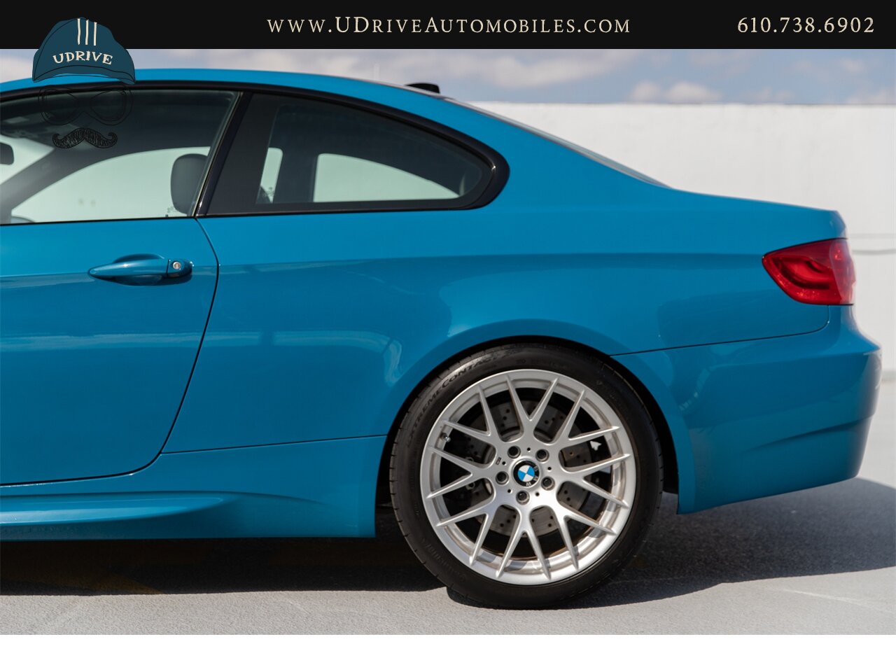 2013 BMW M3 E92 5k Miles Competition Pkg BMW Individual Colour  LagunaSeca Blue Tobago Blue Stitching 1 of 18 - Photo 23 - West Chester, PA 19382