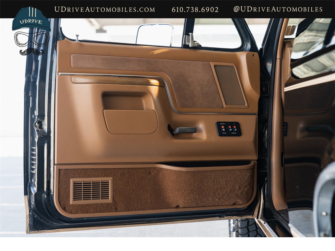 1990 Ford Bronco Eddie Bauer 4x4  11k Miles LIVE ON BRING A TRAILER - Photo 46 - West Chester, PA 19382