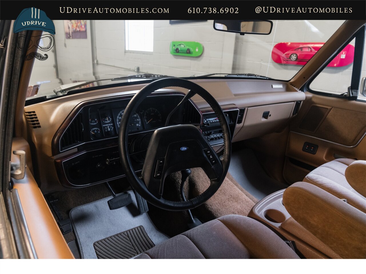 1990 Ford Bronco Eddie Bauer 4x4  11k Miles - Photo 5 - West Chester, PA 19382