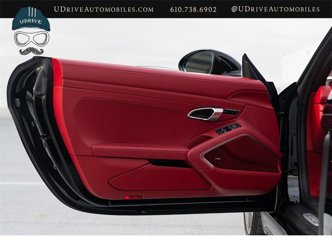 2025 Porsche 718 Boxster S  6 Speed Manual 20's Chrono PASM PTV LCA Factory Warranty - Photo 27 - West Chester, PA 19382