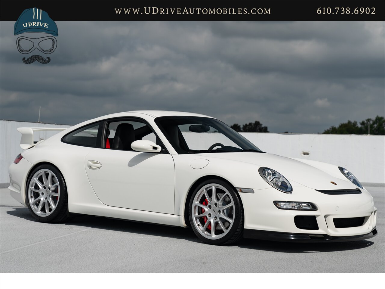 2007 Porsche 911 GT3  Carrara White Chrono Adap Sport Seats White Accents - Photo 17 - West Chester, PA 19382