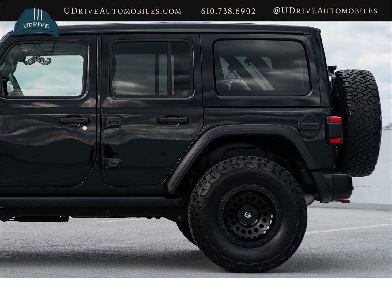 2023 Jeep Wrangler Rubicon 6 Speed Manual - Photo 26 - West Chester, PA 19382