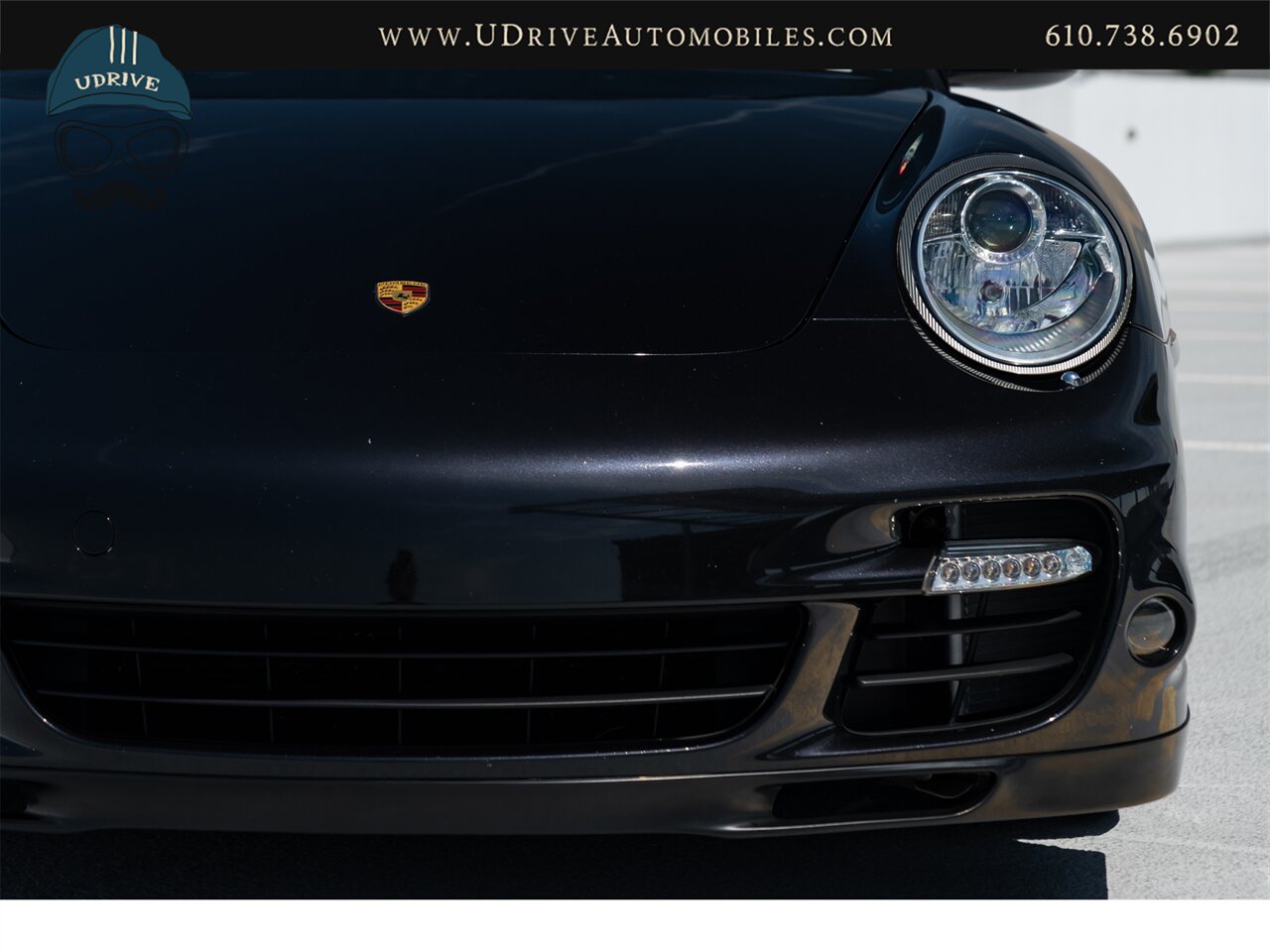 2009 Porsche 911 Turbo  997 6 Speed Manual Chrono Vented Seats Bi-Color Interior - Photo 13 - West Chester, PA 19382