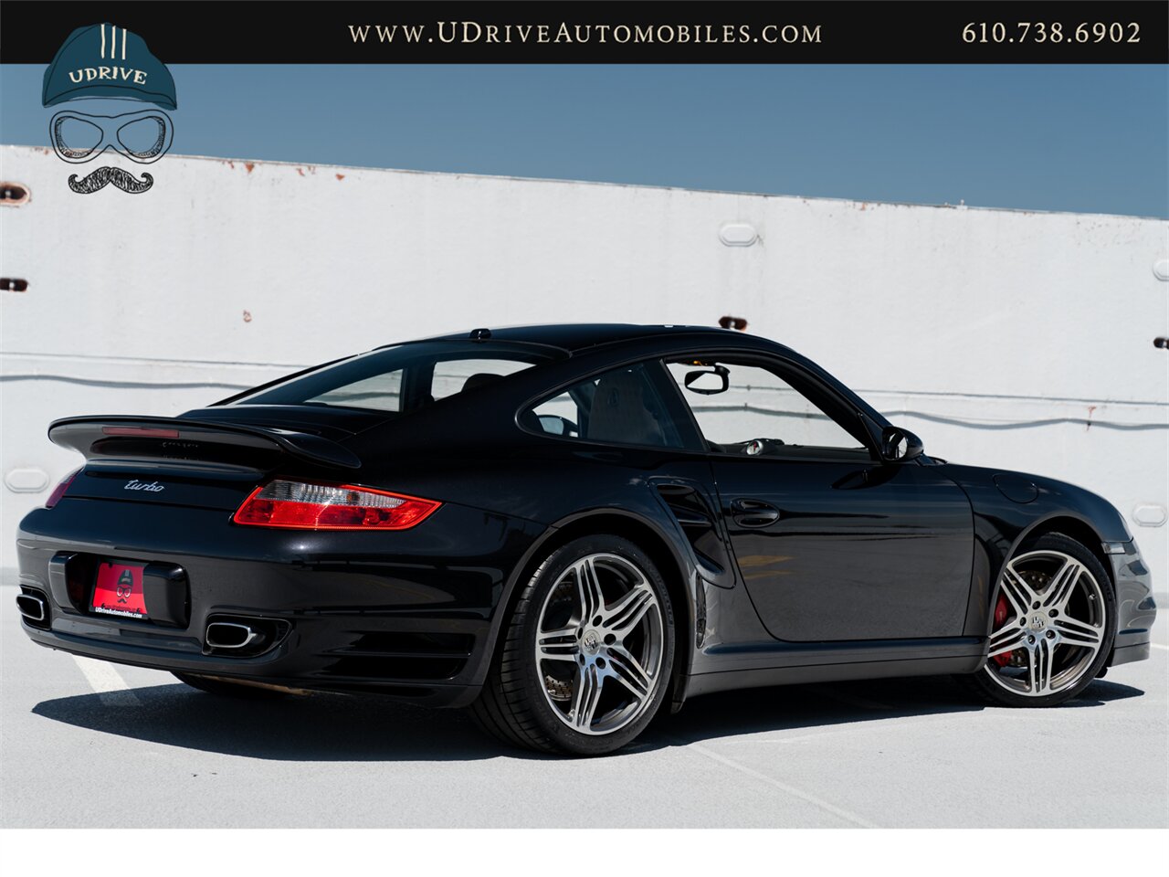 2009 Porsche 911 Turbo  997 6 Speed Manual Chrono Vented Seats Bi-Color Interior - Photo 3 - West Chester, PA 19382