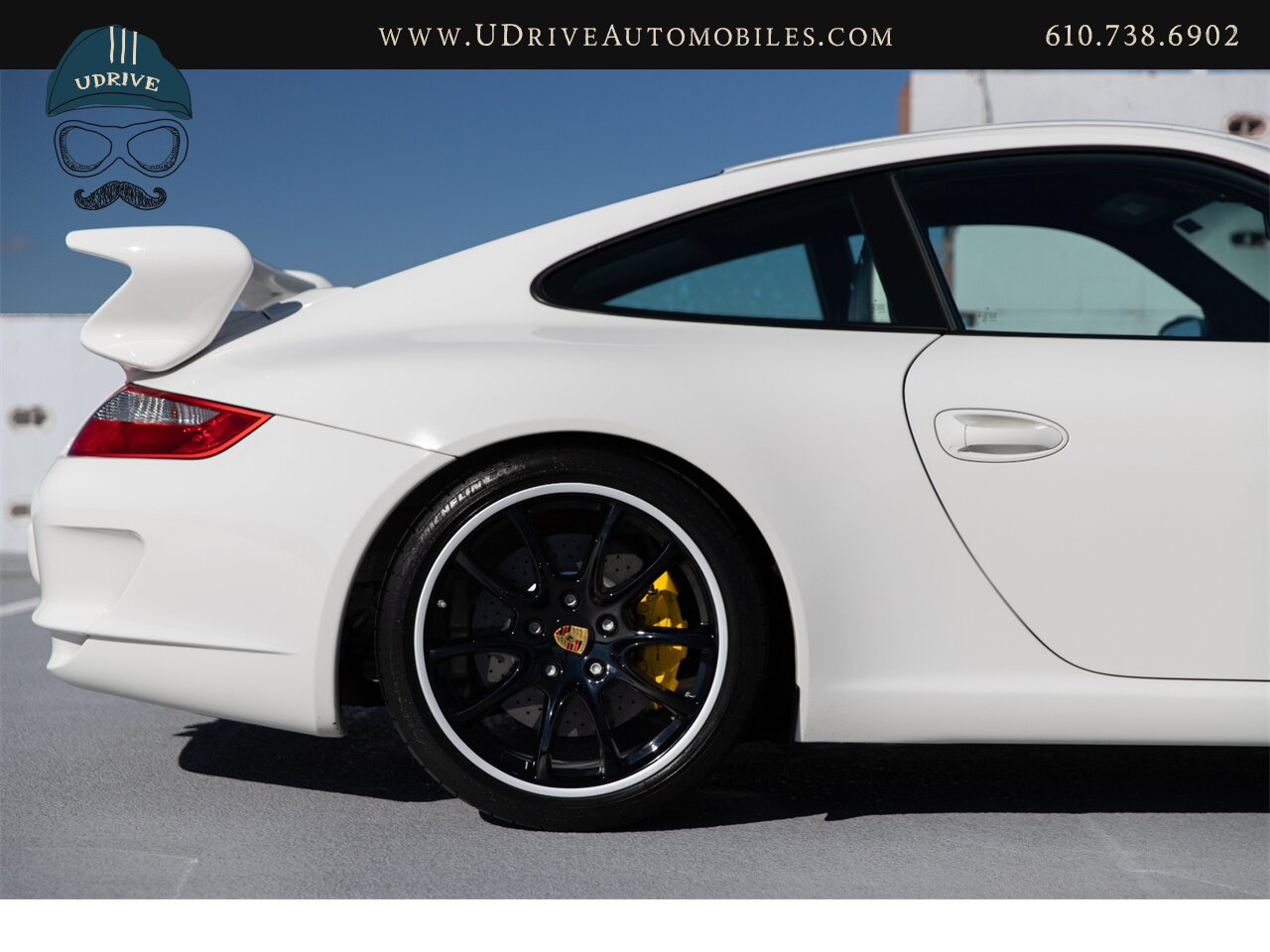 2007 Porsche 911 GT3 Carrara White 11k Miles PCCB Adap Spt Seats  Yellow Stitch Blk Whls Carbon Fiber MSRP $138k - Photo 19 - West Chester, PA 19382