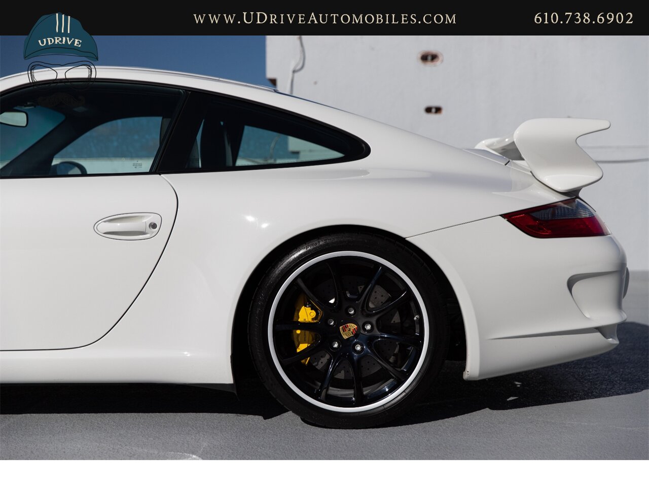 2007 Porsche 911 GT3 Carrara White 11k Miles PCCB Adap Spt Seats  Yellow Stitch Blk Whls Carbon Fiber MSRP $138k - Photo 27 - West Chester, PA 19382