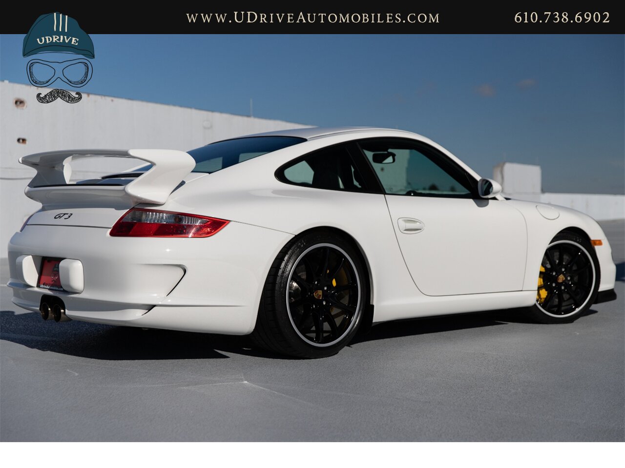 2007 Porsche 911 GT3 Carrara White 11k Miles PCCB Adap Spt Seats  Yellow Stitch Blk Whls Carbon Fiber MSRP $138k - Photo 4 - West Chester, PA 19382