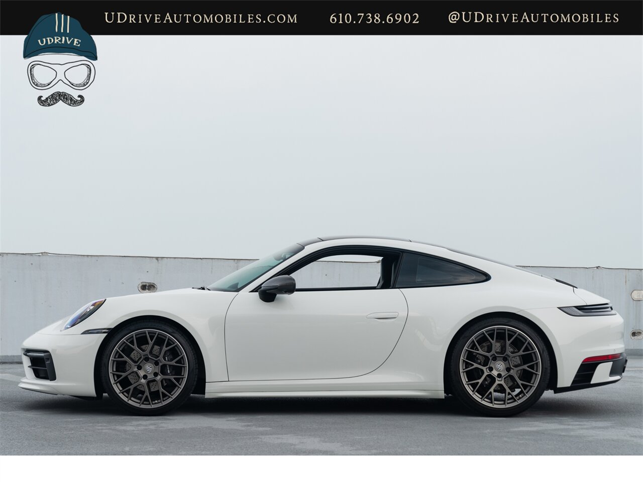 2024 Porsche 911 Carrera T 7 Speed Manual Sport Desgin PKG Chrono FAL - Photo 10 - West Chester, PA 19382