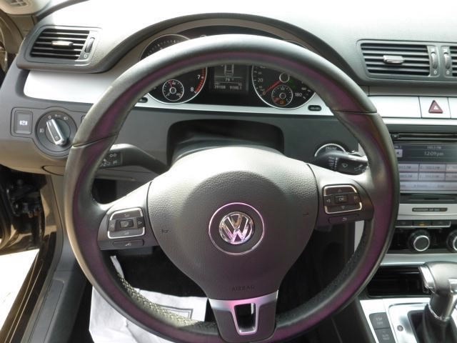 2010 Volkswagen CC Sport photo