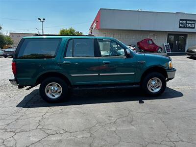 1997 Ford Expedition XLT   - Photo 6 - Redding, CA 96001